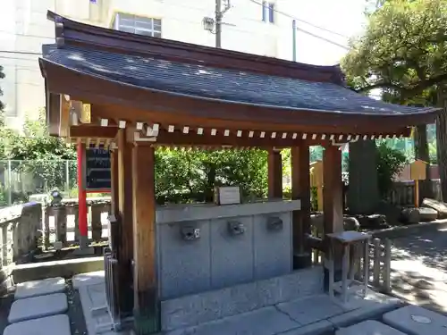 お三の宮日枝神社の手水舎