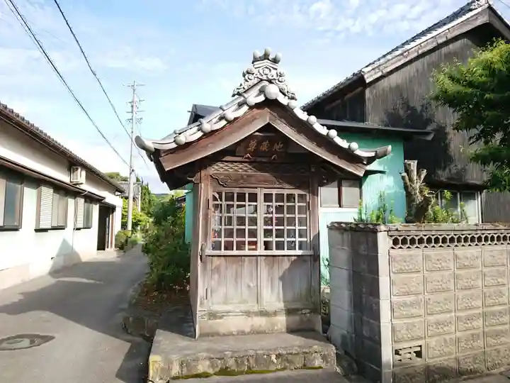 地蔵尊の本殿・本堂