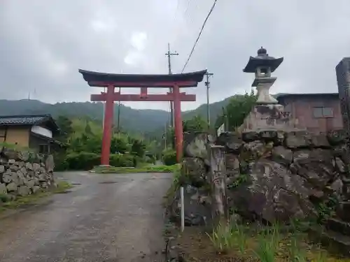 菅山寺の鳥居