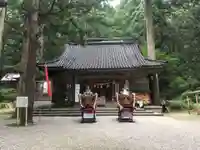雄山神社中宮祈願殿の本殿・本堂