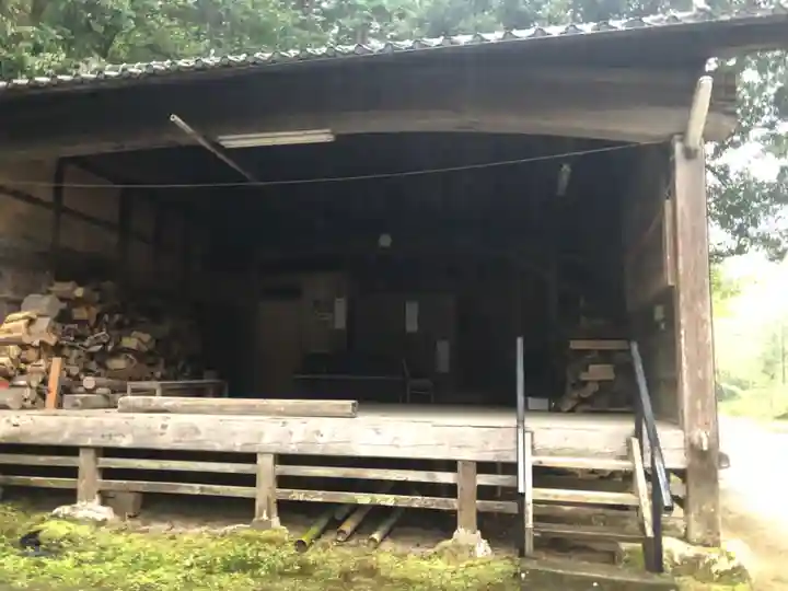 小虫神社の本殿・本堂