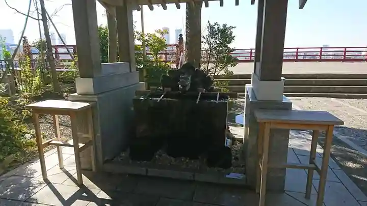 多摩川浅間神社の手水舎