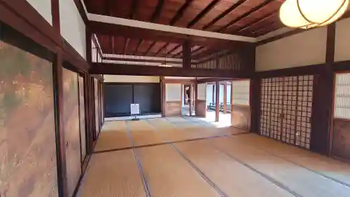 醍醐寺の{uncategorized: "未分類", other: "その他", undefined: "問題あり", building: "その他建物", grave: "お墓", sacred_gate: "鳥居", guardian: "狛犬", statue: "像", buddha: "仏像", history: "歴史", nature: "自然", garden: "庭園", animal: "動物", pagoda: "塔", temizu: "手水舎", mountain_gate: "山門・神門", sanctuary: "本殿・本堂", subordinate: "末社・摂社", art: "芸術", scenery: "景色", jizo: "地蔵", ema: "絵馬", goshuin: "御朱印", omikuji: "おみくじ", items: "授与品その他", amulet: "お守り", goshuincho: "御朱印帳", eats: "食事", festival: "お祭り", votive_dance: "神楽", shichigosan: "七五三参", wedding: "結婚式", experience: "体験その他", initially: "初詣", around: "周辺", anti_infection: "感染症対策"}