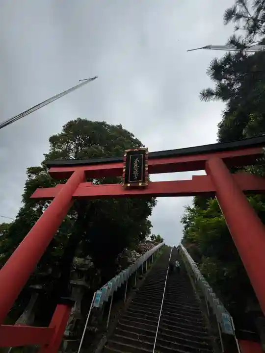高良大社の{uncategorized: "未分類", other: "その他", undefined: "問題あり", building: "その他建物", grave: "お墓", sacred_gate: "鳥居", guardian: "狛犬", statue: "像", buddha: "仏像", history: "歴史", nature: "自然", garden: "庭園", animal: "動物", pagoda: "塔", temizu: "手水舎", mountain_gate: "山門・神門", sanctuary: "本殿・本堂", subordinate: "末社・摂社", art: "芸術", scenery: "景色", jizo: "地蔵", ema: "絵馬", goshuin: "御朱印", omikuji: "おみくじ", items: "授与品その他", amulet: "お守り", goshuincho: "御朱印帳", eats: "食事", festival: "お祭り", votive_dance: "神楽", shichigosan: "七五三参", wedding: "結婚式", experience: "体験その他", initially: "初詣", around: "周辺", anti_infection: "感染症対策"}