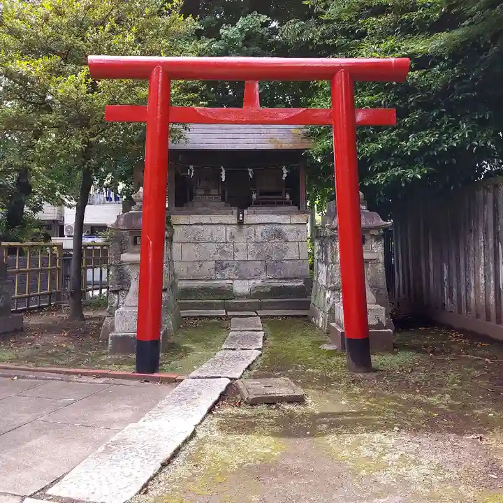 鎧神社の鳥居