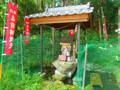 竹折武並神社の末社・摂社