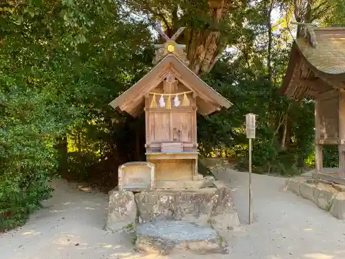 八重垣神社の末社