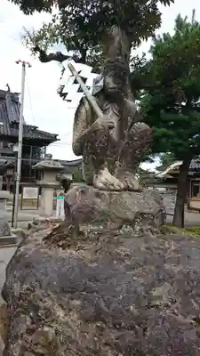 本折日吉神社の狛犬