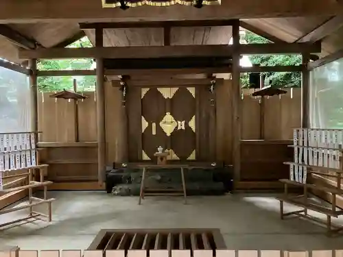 須原大社の本殿・本堂