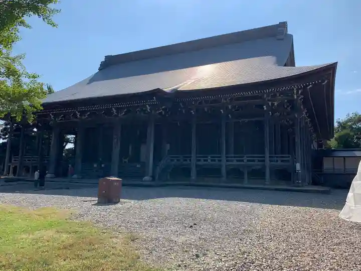 勝興寺の本殿・本堂