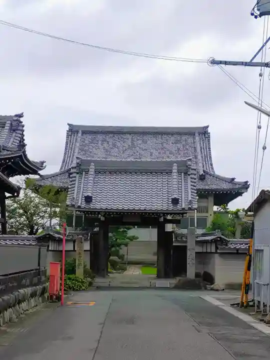 西光寺の山門・神門