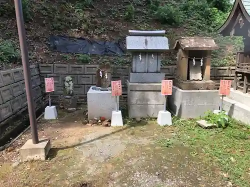 岡田神社の末社