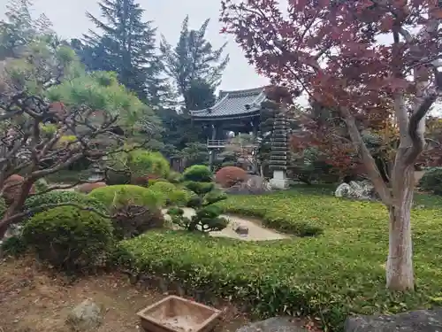 龍淵寺の庭園