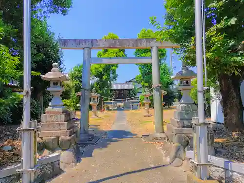 神明社（鷲尾）の鳥居