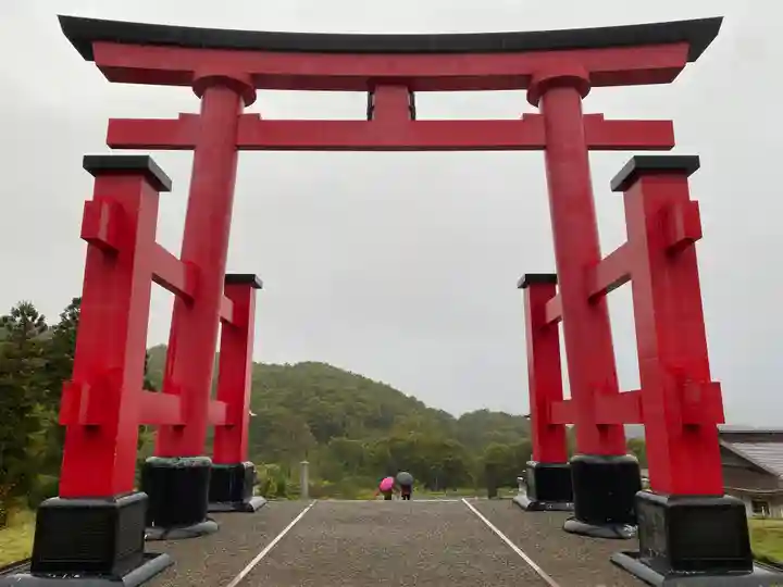 湯殿山神社(出羽三山神社)の鳥居