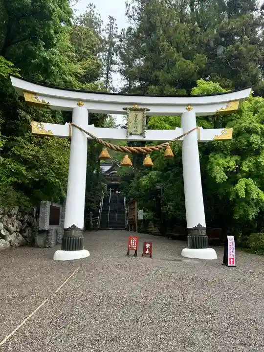 宝登山神社の{uncategorized: "未分類", other: "その他", undefined: "問題あり", building: "その他建物", grave: "お墓", sacred_gate: "鳥居", guardian: "狛犬", statue: "像", buddha: "仏像", history: "歴史", nature: "自然", garden: "庭園", animal: "動物", pagoda: "塔", temizu: "手水舎", mountain_gate: "山門・神門", sanctuary: "本殿・本堂", subordinate: "末社・摂社", art: "芸術", scenery: "景色", jizo: "地蔵", ema: "絵馬", goshuin: "御朱印", omikuji: "おみくじ", items: "授与品その他", amulet: "お守り", goshuincho: "御朱印帳", eats: "食事", festival: "お祭り", votive_dance: "神楽", shichigosan: "七五三参", wedding: "結婚式", experience: "体験その他", initially: "初詣", around: "周辺", anti_infection: "感染症対策"}
