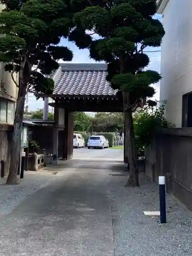 大久寺の山門