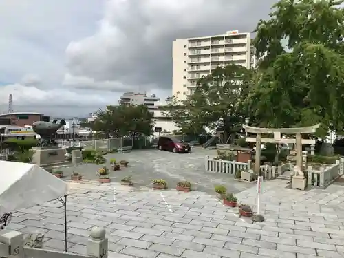 亀山八幡宮の建物その他