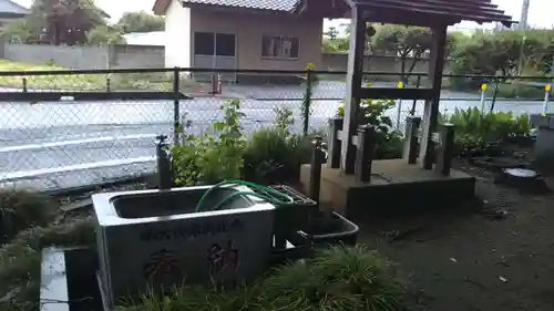 天神社の手水舎