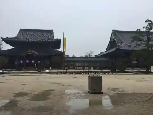 本山専修寺(三重県)