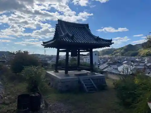 西方寺の建物その他