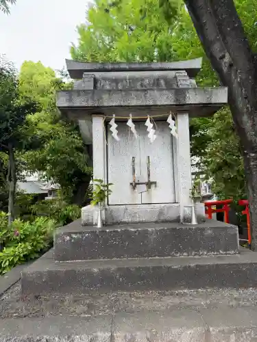 千駄ヶ谷冨士浅間神社の{uncategorized: "未分類", other: "その他", undefined: "問題あり", building: "その他建物", grave: "お墓", sacred_gate: "鳥居", guardian: "狛犬", statue: "像", buddha: "仏像", history: "歴史", nature: "自然", garden: "庭園", animal: "動物", pagoda: "塔", temizu: "手水舎", mountain_gate: "山門・神門", sanctuary: "本殿・本堂", subordinate: "末社・摂社", art: "芸術", scenery: "景色", jizo: "地蔵", ema: "絵馬", goshuin: "御朱印", omikuji: "おみくじ", items: "授与品その他", amulet: "お守り", goshuincho: "御朱印帳", eats: "食事", festival: "お祭り", votive_dance: "神楽", shichigosan: "七五三参", wedding: "結婚式", experience: "体験その他", initially: "初詣", around: "周辺", anti_infection: "感染症対策"}
