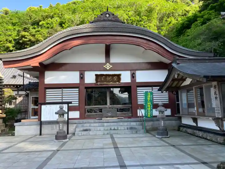 妙蓮寺の本殿・本堂