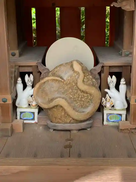 折上稲荷神社の狛犬