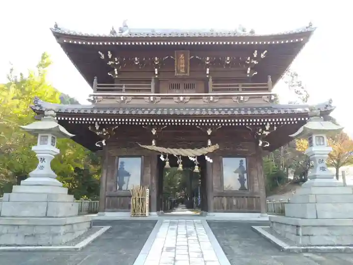 石鎚神社 口之宮 本社の山門・神門