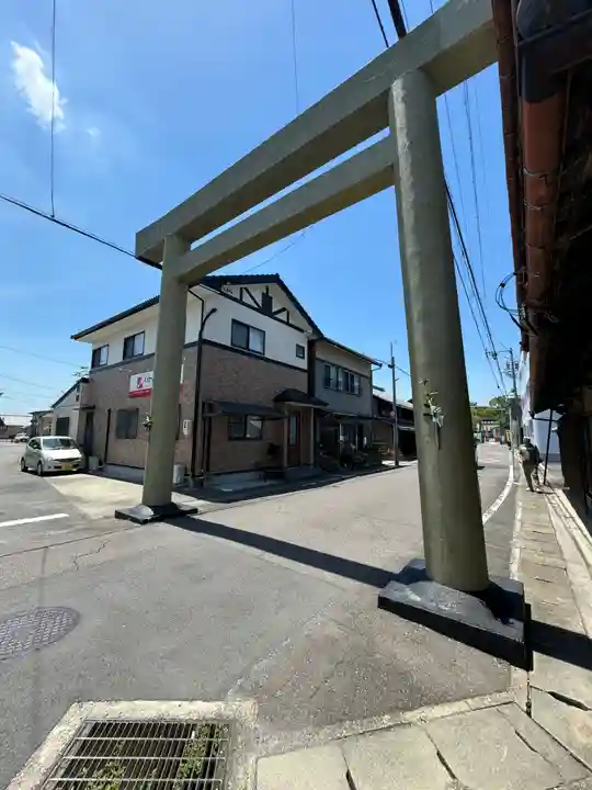 若宮神明社の鳥居