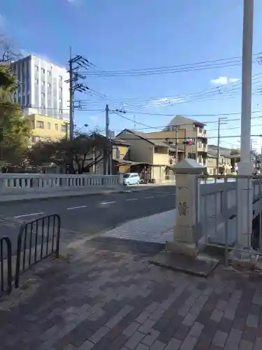 晴明神社の{uncategorized: "未分類", other: "その他", undefined: "問題あり", building: "その他建物", grave: "お墓", sacred_gate: "鳥居", guardian: "狛犬", statue: "像", buddha: "仏像", history: "歴史", nature: "自然", garden: "庭園", animal: "動物", pagoda: "塔", temizu: "手水舎", mountain_gate: "山門・神門", sanctuary: "本殿・本堂", subordinate: "末社・摂社", art: "芸術", scenery: "景色", jizo: "地蔵", ema: "絵馬", goshuin: "御朱印", omikuji: "おみくじ", items: "授与品その他", amulet: "お守り", goshuincho: "御朱印帳", eats: "食事", festival: "お祭り", votive_dance: "神楽", shichigosan: "七五三参", wedding: "結婚式", experience: "体験その他", initially: "初詣", around: "周辺", anti_infection: "感染症対策"}