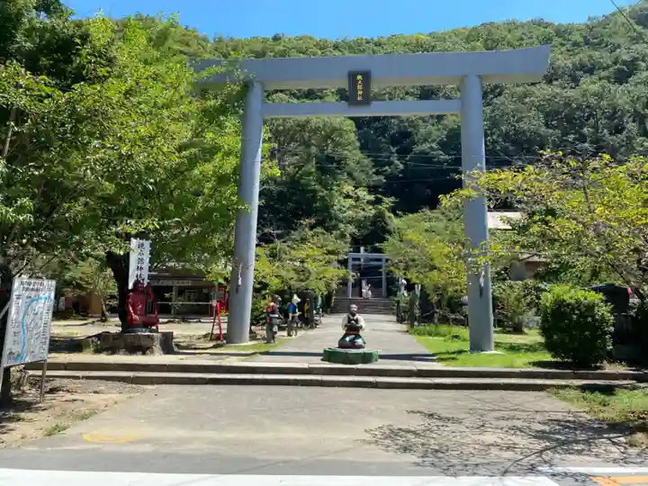 桃太郎神社(栗栖)の鳥居