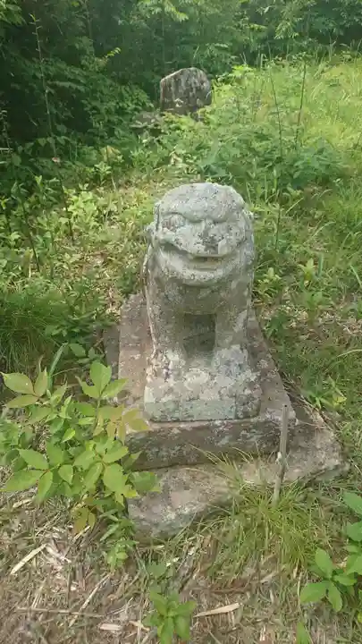 白山神社の狛犬