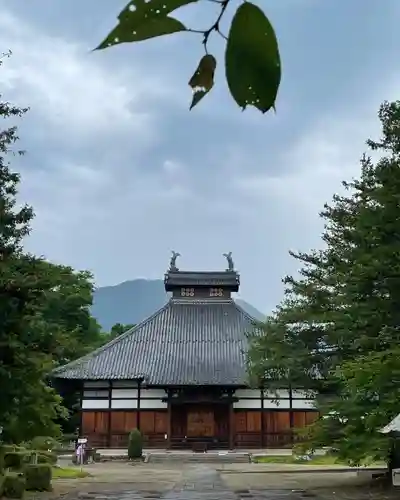 長國寺の本殿・本堂