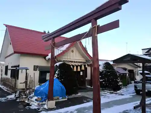 出雲大社三神教会の鳥居