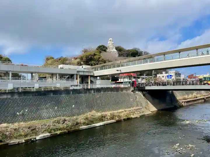塩釜神社(鹽竈神社)の{uncategorized: "未分類", other: "その他", undefined: "問題あり", building: "その他建物", grave: "お墓", sacred_gate: "鳥居", guardian: "狛犬", statue: "像", buddha: "仏像", history: "歴史", nature: "自然", garden: "庭園", animal: "動物", pagoda: "塔", temizu: "手水舎", mountain_gate: "山門・神門", sanctuary: "本殿・本堂", subordinate: "末社・摂社", art: "芸術", scenery: "景色", jizo: "地蔵", ema: "絵馬", goshuin: "御朱印", omikuji: "おみくじ", items: "授与品その他", amulet: "お守り", goshuincho: "御朱印帳", eats: "食事", festival: "お祭り", votive_dance: "神楽", shichigosan: "七五三参", wedding: "結婚式", experience: "体験その他", initially: "初詣", around: "周辺", anti_infection: "感染症対策"}