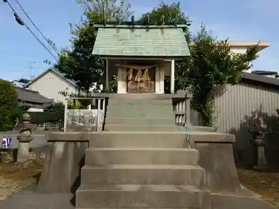 諏訪神社(虎石)の本殿・本堂