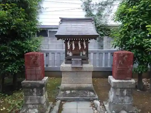 乾徳稲荷神社の末社・摂社