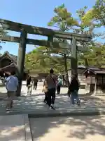 出雲大社の{uncategorized: "未分類", other: "その他", undefined: "問題あり", building: "その他建物", grave: "お墓", sacred_gate: "鳥居", guardian: "狛犬", statue: "像", buddha: "仏像", history: "歴史", nature: "自然", garden: "庭園", animal: "動物", pagoda: "塔", temizu: "手水舎", mountain_gate: "山門・神門", sanctuary: "本殿・本堂", subordinate: "末社・摂社", art: "芸術", scenery: "景色", jizo: "地蔵", ema: "絵馬", goshuin: "御朱印", omikuji: "おみくじ", items: "授与品その他", amulet: "お守り", goshuincho: "御朱印帳", eats: "食事", festival: "お祭り", votive_dance: "神楽", shichigosan: "七五三参", wedding: "結婚式", experience: "体験その他", initially: "初詣", around: "周辺", anti_infection: "感染症対策"}