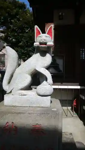 田丸稲荷神社の狛犬