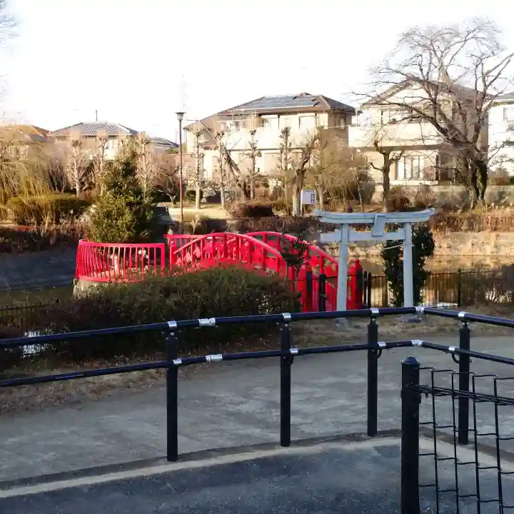 厳島神社の{uncategorized: "未分類", other: "その他", undefined: "問題あり", building: "その他建物", grave: "お墓", sacred_gate: "鳥居", guardian: "狛犬", statue: "像", buddha: "仏像", history: "歴史", nature: "自然", garden: "庭園", animal: "動物", pagoda: "塔", temizu: "手水舎", mountain_gate: "山門・神門", sanctuary: "本殿・本堂", subordinate: "末社・摂社", art: "芸術", scenery: "景色", jizo: "地蔵", ema: "絵馬", goshuin: "御朱印", omikuji: "おみくじ", items: "授与品その他", amulet: "お守り", goshuincho: "御朱印帳", eats: "食事", festival: "お祭り", votive_dance: "神楽", shichigosan: "七五三参", wedding: "結婚式", experience: "体験その他", initially: "初詣", around: "周辺", anti_infection: "感染症対策"}