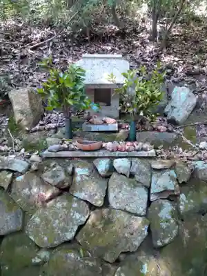 田倉牛神社の末社・摂社