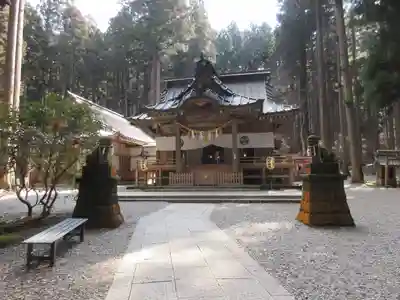 御岩神社の本殿・本堂