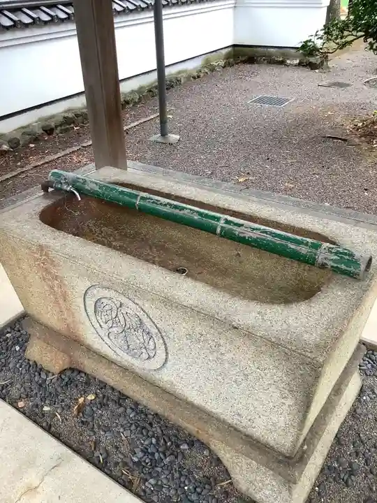 西明寺の手水舎