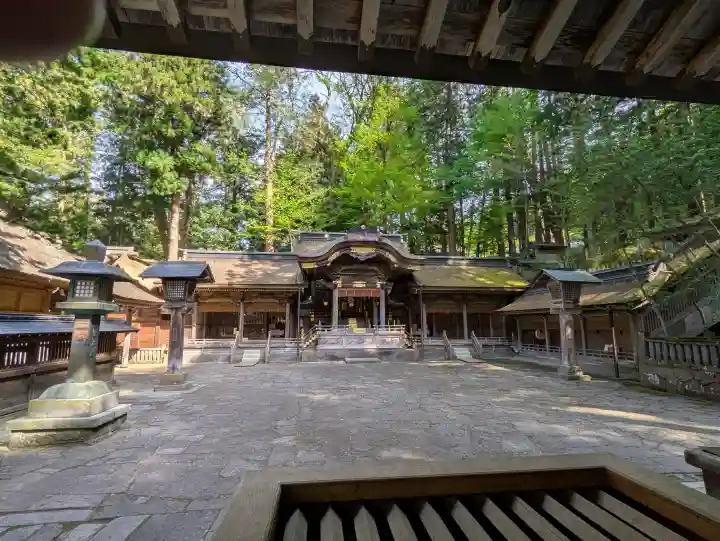 諏訪大社の{uncategorized: "未分類", other: "その他", undefined: "問題あり", building: "その他建物", grave: "お墓", sacred_gate: "鳥居", guardian: "狛犬", statue: "像", buddha: "仏像", history: "歴史", nature: "自然", garden: "庭園", animal: "動物", pagoda: "塔", temizu: "手水舎", mountain_gate: "山門・神門", sanctuary: "本殿・本堂", subordinate: "末社・摂社", art: "芸術", scenery: "景色", jizo: "地蔵", ema: "絵馬", goshuin: "御朱印", omikuji: "おみくじ", items: "授与品その他", amulet: "お守り", goshuincho: "御朱印帳", eats: "食事", festival: "お祭り", votive_dance: "神楽", shichigosan: "七五三参", wedding: "結婚式", experience: "体験その他", initially: "初詣", around: "周辺", anti_infection: "感染症対策"}