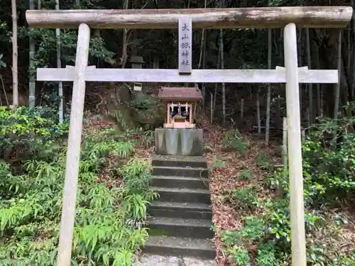 宇佐八幡神社の末社・摂社
