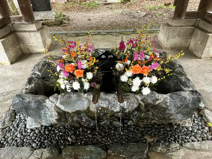 滋賀県護国神社の手水舎
