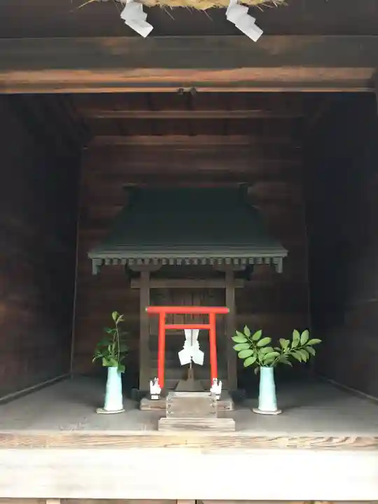 寒川神社の末社・摂社