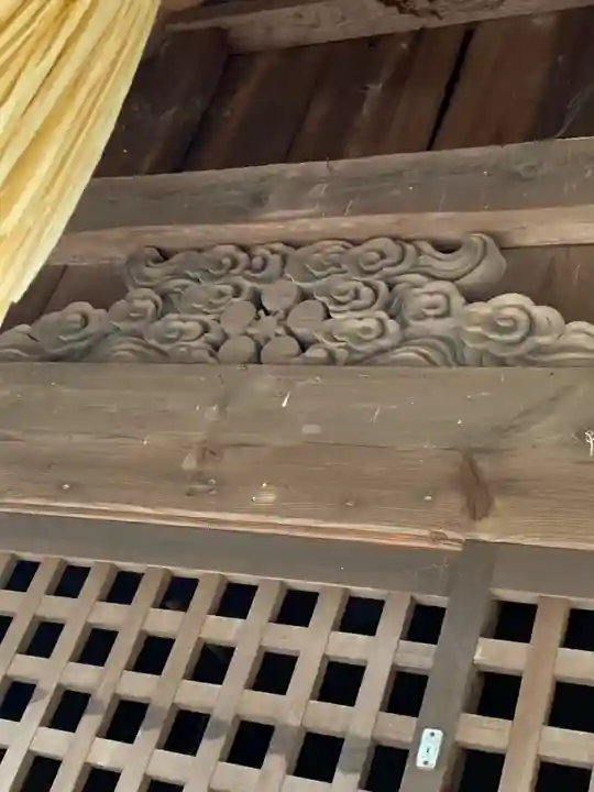 高泊神社の本殿・本堂