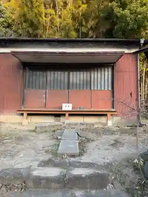 歳来寺（閻魔堂）の{uncategorized: "未分類", other: "その他", undefined: "問題あり", building: "その他建物", grave: "お墓", sacred_gate: "鳥居", guardian: "狛犬", statue: "像", buddha: "仏像", history: "歴史", nature: "自然", garden: "庭園", animal: "動物", pagoda: "塔", temizu: "手水舎", mountain_gate: "山門・神門", sanctuary: "本殿・本堂", subordinate: "末社・摂社", art: "芸術", scenery: "景色", jizo: "地蔵", ema: "絵馬", goshuin: "御朱印", omikuji: "おみくじ", items: "授与品その他", amulet: "お守り", goshuincho: "御朱印帳", eats: "食事", festival: "お祭り", votive_dance: "神楽", shichigosan: "七五三参", wedding: "結婚式", experience: "体験その他", initially: "初詣", around: "周辺", anti_infection: "感染症対策"}